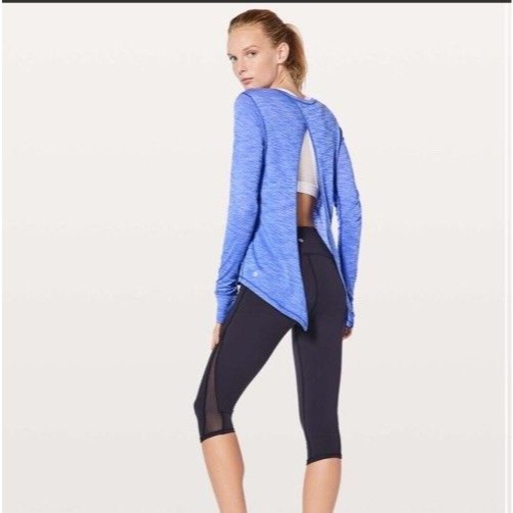 Lululemon Size 6 Beat The Heat Long Sleeve Top Blue